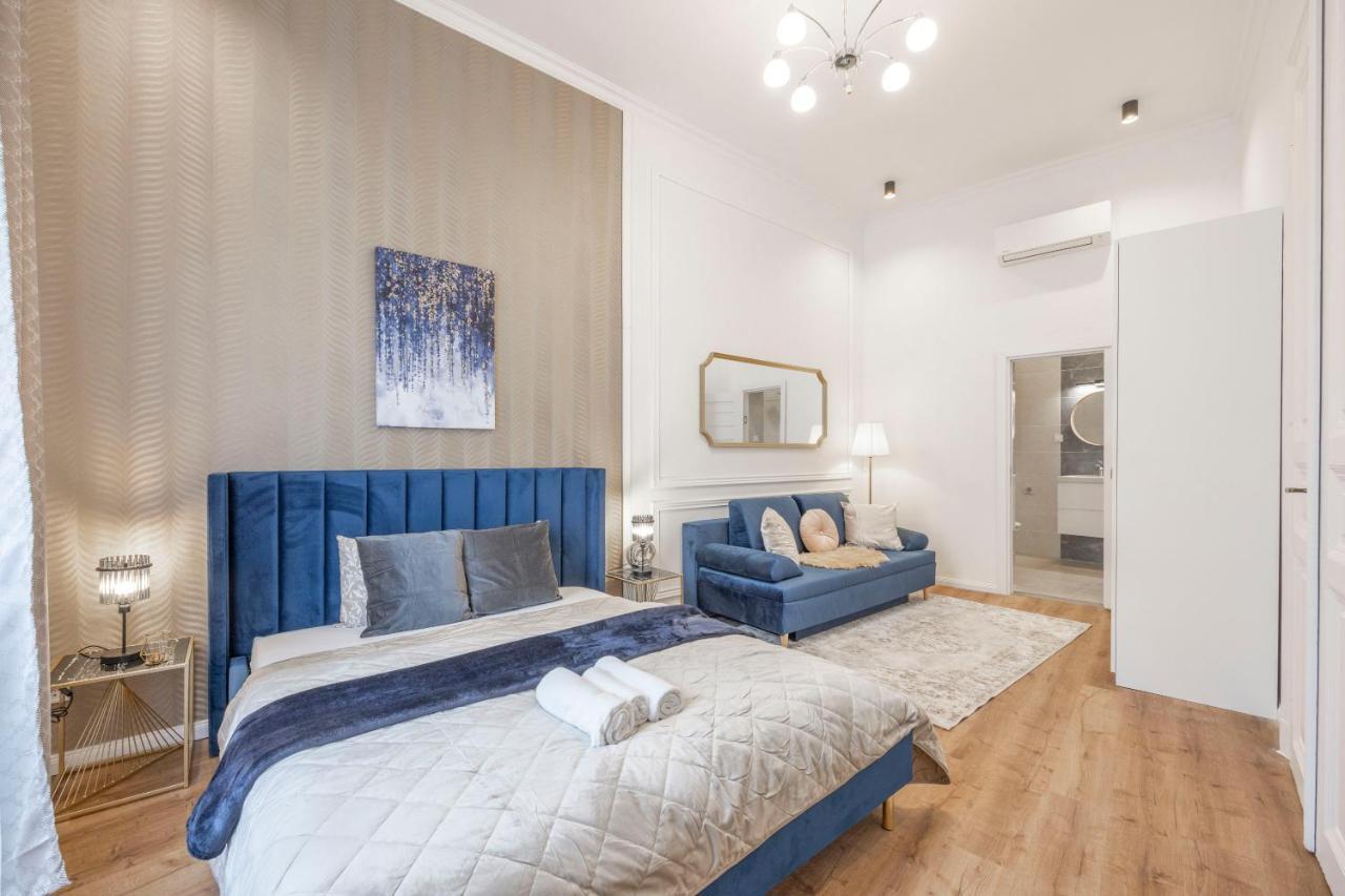 Luxurious Central Grand Home W/ 3Bedrm 2Bathrm Budapest Exterior photo